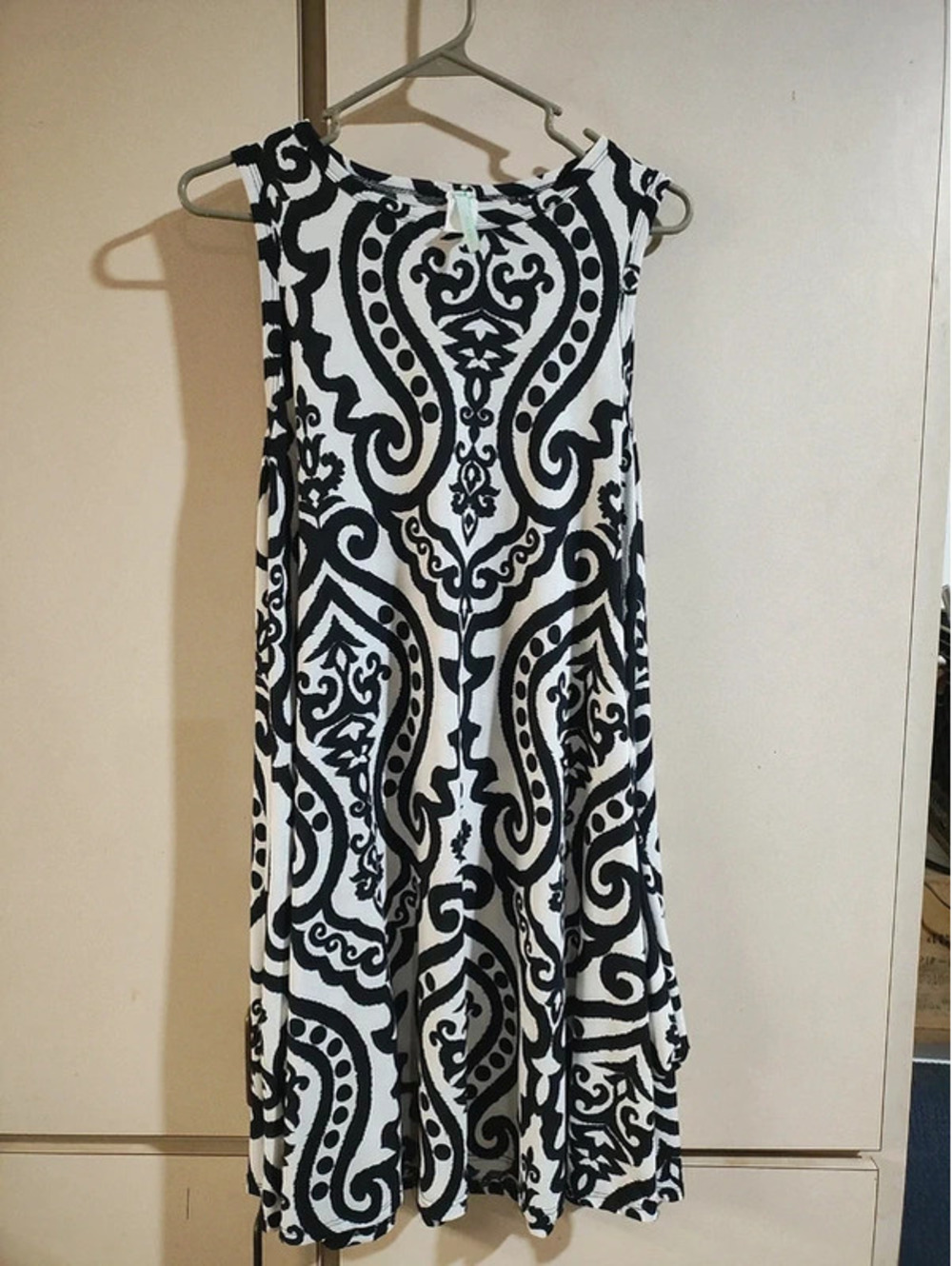 Bellamie size M dress